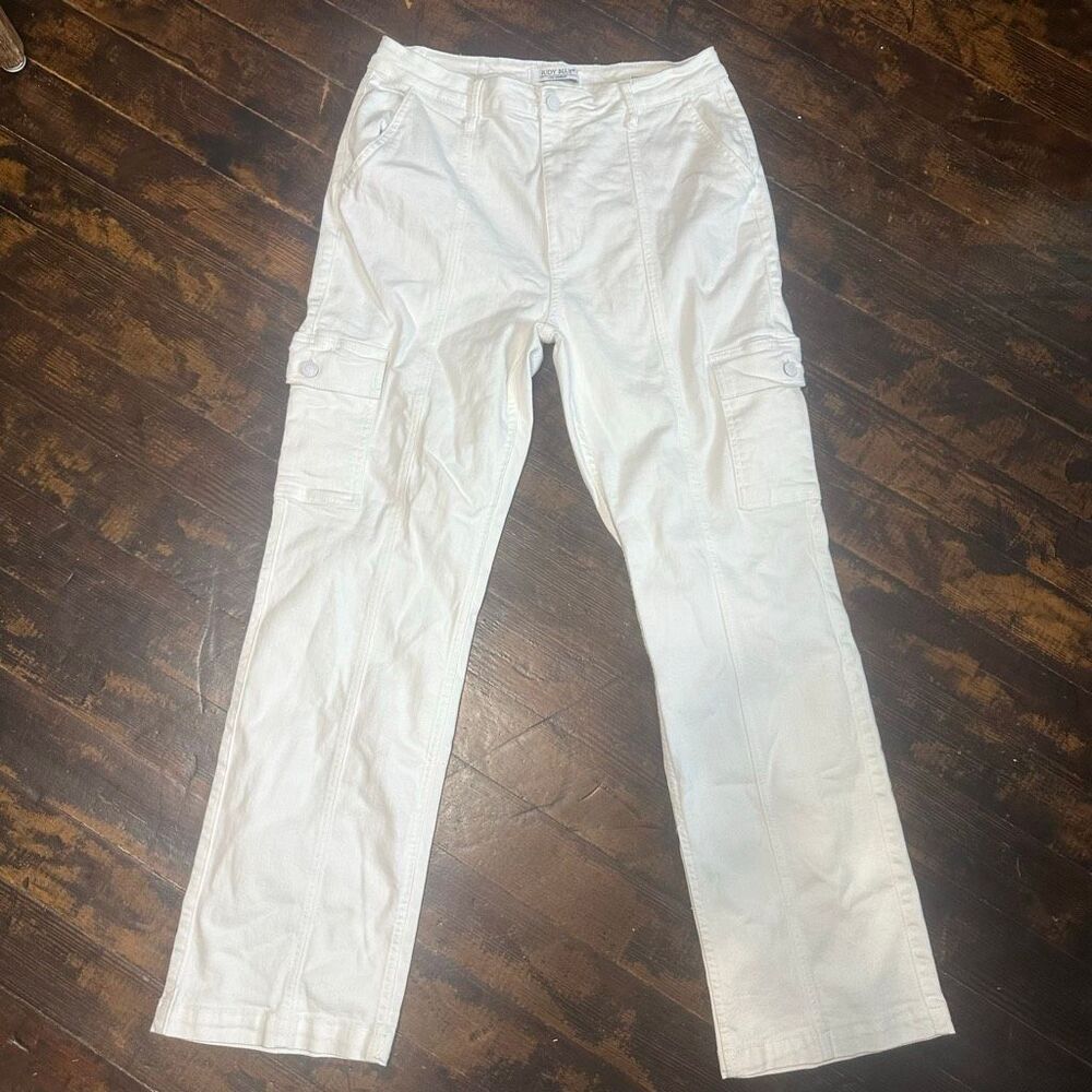 Judy Blue white straight leg cargo 15/32 boutique jeans